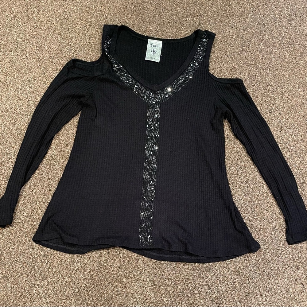 Vocal Cold-shoulder Long Sleeve